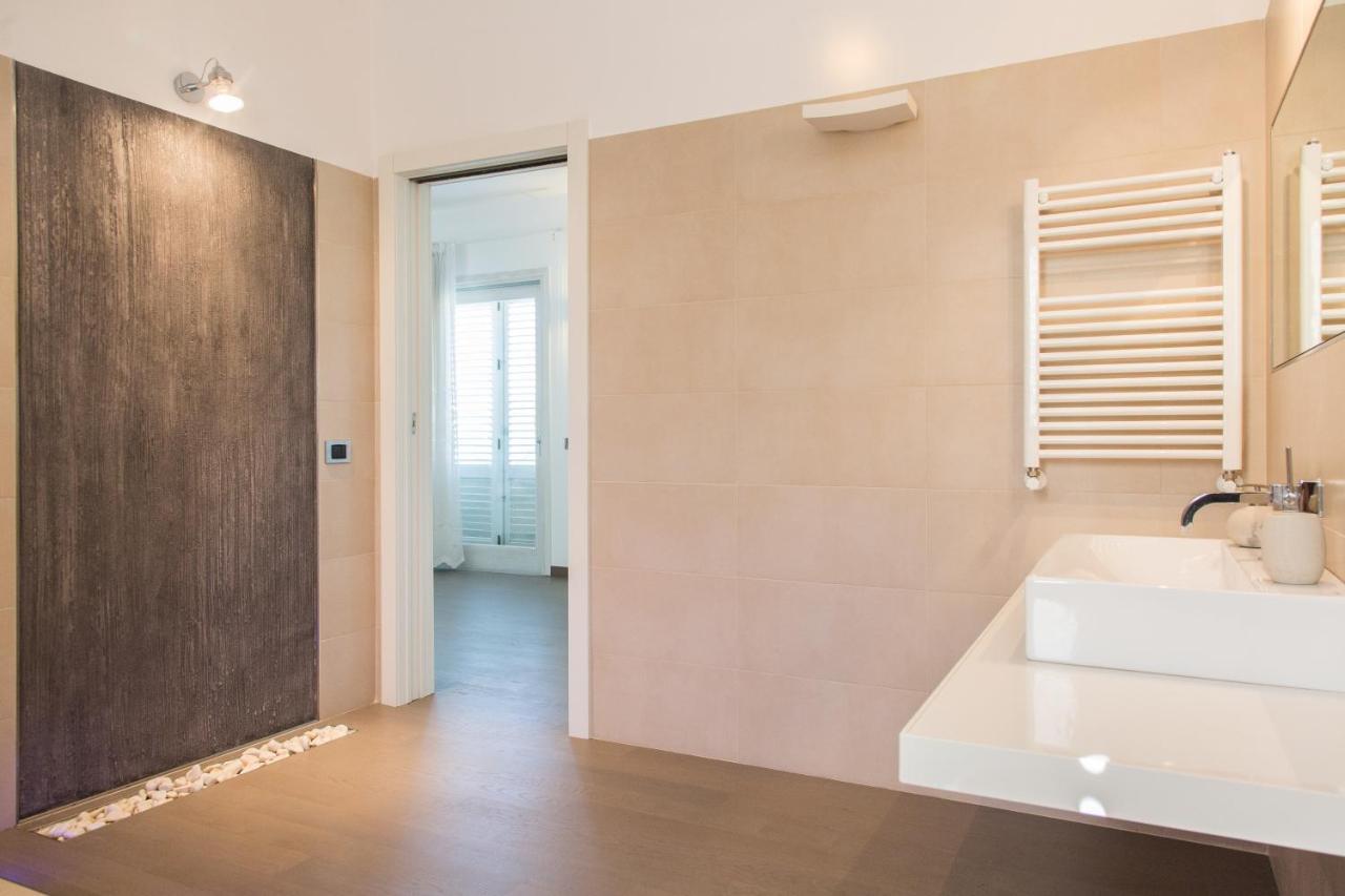 Villa Antigone Мондело Екстериор снимка