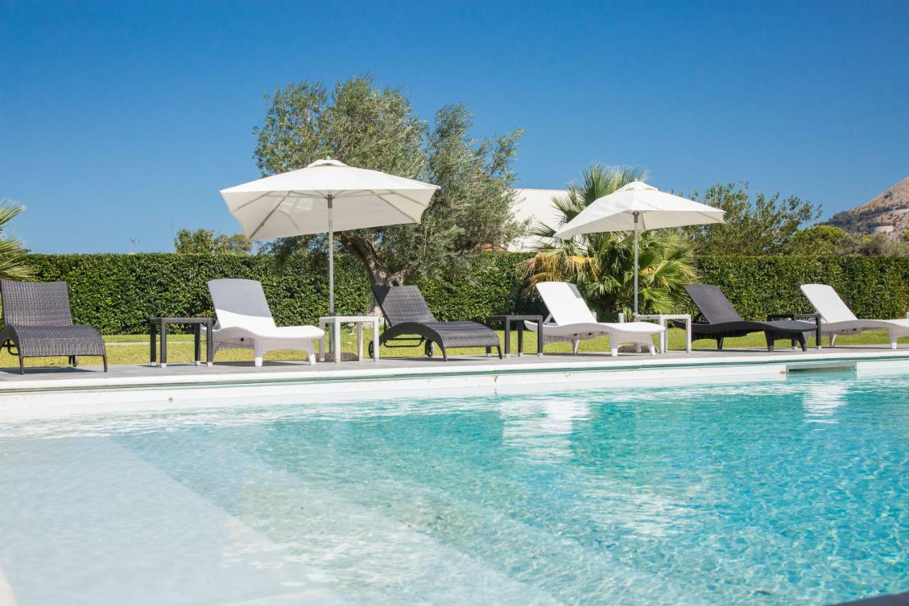 Villa Antigone Мондело Екстериор снимка